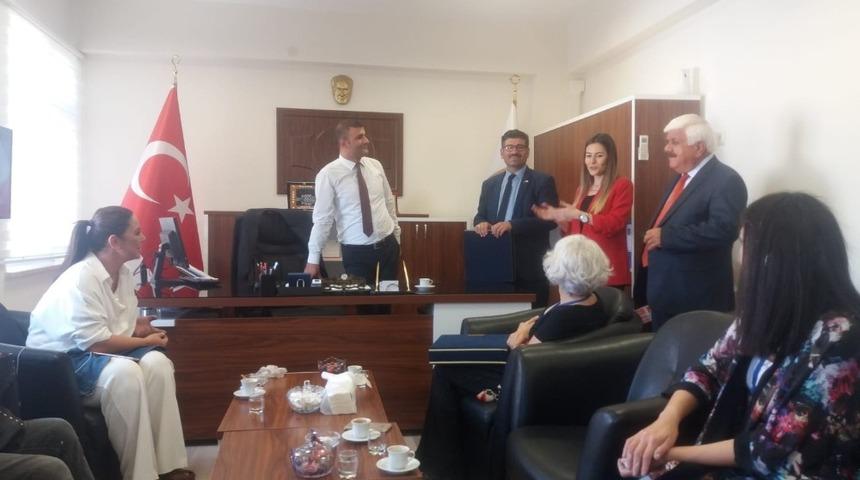 Bayan mahkumlara at&ouml;lye &ccedil;alışması