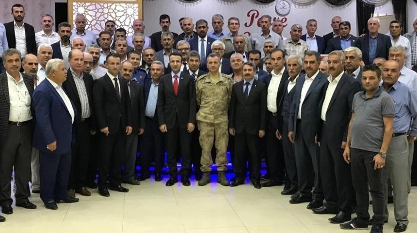 Muhtarlar yemekte bir araya geldi