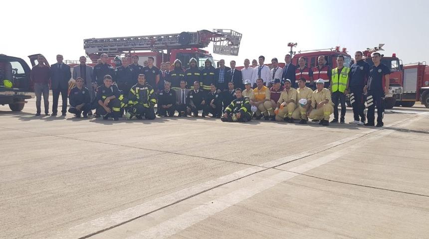 Bing&ouml;l Havalimanında yangın tatbikatı