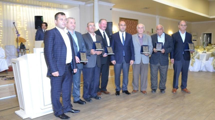 Biga&rsquo;da muhtarlar yemekte bir araya geldi