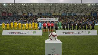 Evkur Yeni Malatyaspor'da Mina ve Mitchell Donald Galatasaray'a karşı oynayamayacak