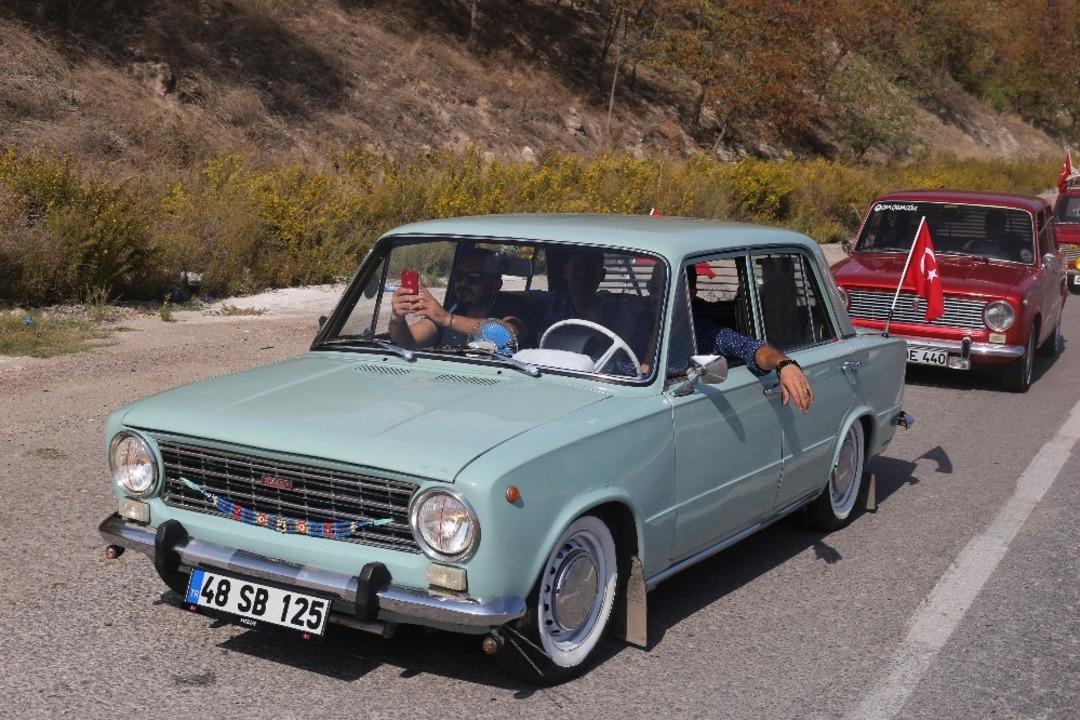 Klasik arabalar Stratonikeia Antik Kenti&rsquo;nde buluştu