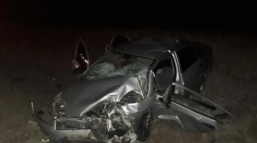 Niğde&rsquo;de otomobiller &ccedil;arpıştı: 2 ağır yaralı