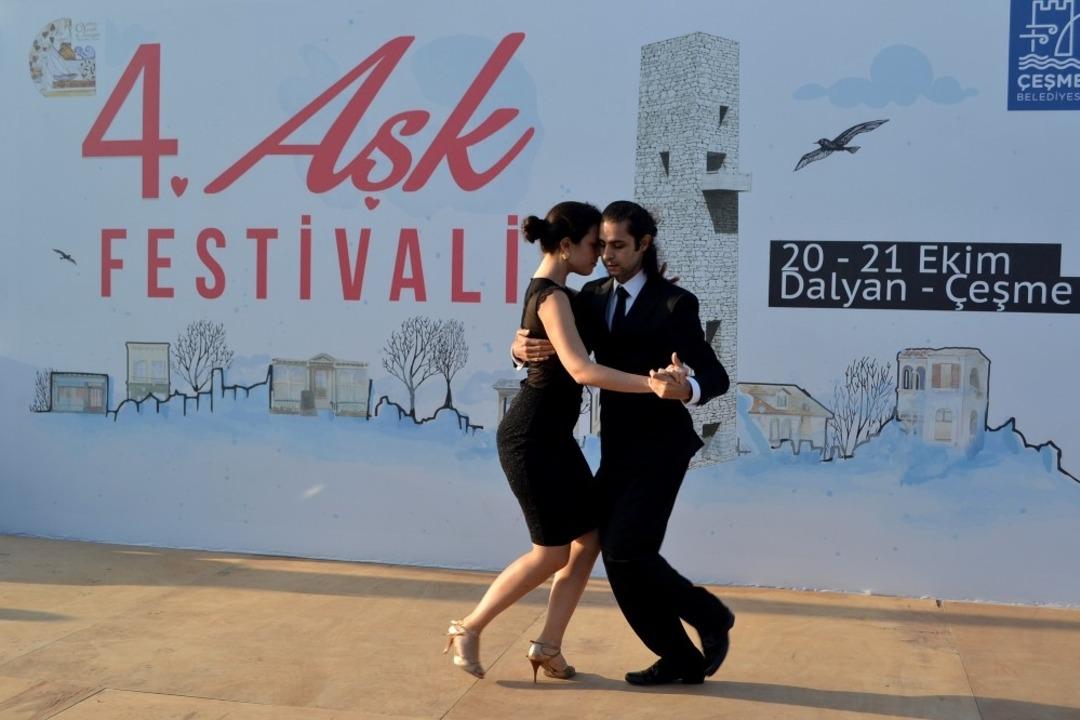 Çeşme’de Aşk Havası Esti