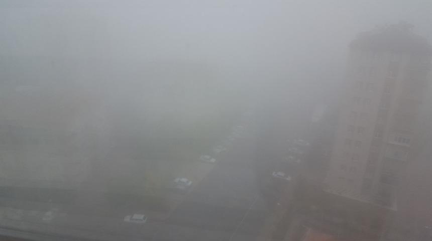 Kayseri&rsquo;de sis etkili oldu