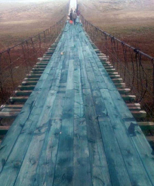 Akyaka’daki asma köprü tadilata alındı