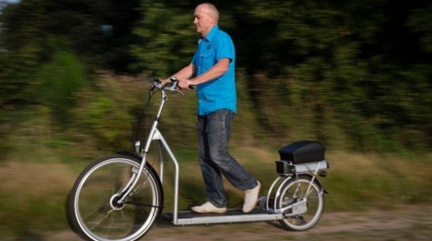 G&uuml;n Ge&ccedil;miyor Ki Garip Bir İcat Yapılmasın: Y&uuml;r&uuml;yerek Bisiklet Kullanmak İster Misiniz?