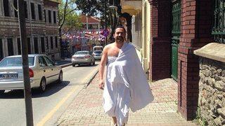 İhram giyen avukatın ifade özgürlüğü başvurusuna AYM'den ret: Neyi protesto ettiğini anlayamadık!