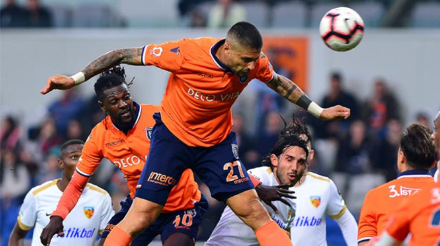 Medipol Başakşehir kalesine duvar ördü