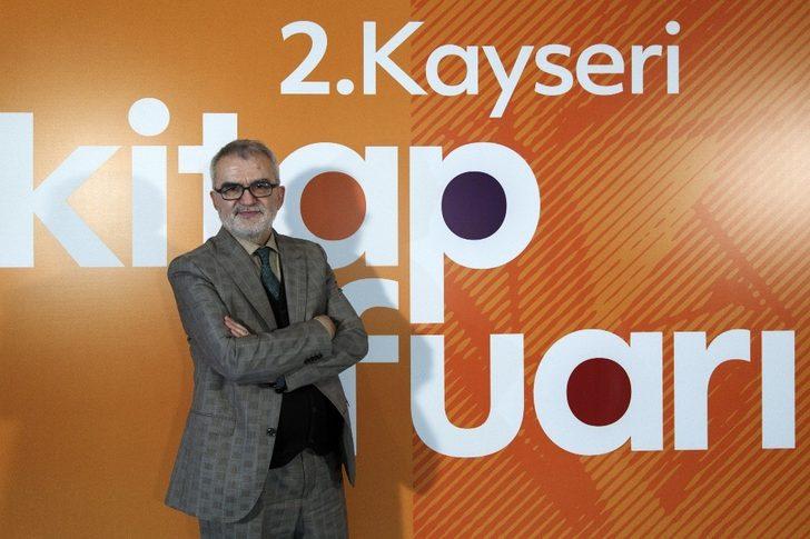 Kitap Fuarına katılan yazarlar: Kayseri yaptığı işi iyi yapıyor G1