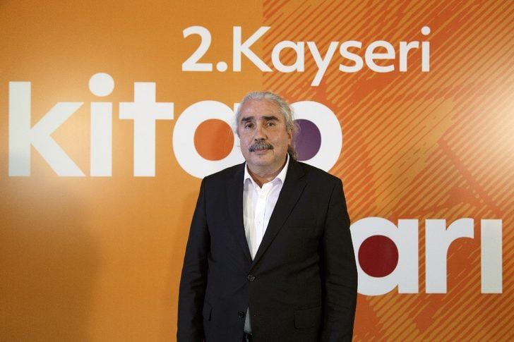 Kitap Fuarına katılan yazarlar: Kayseri yaptığı işi iyi yapıyor G4