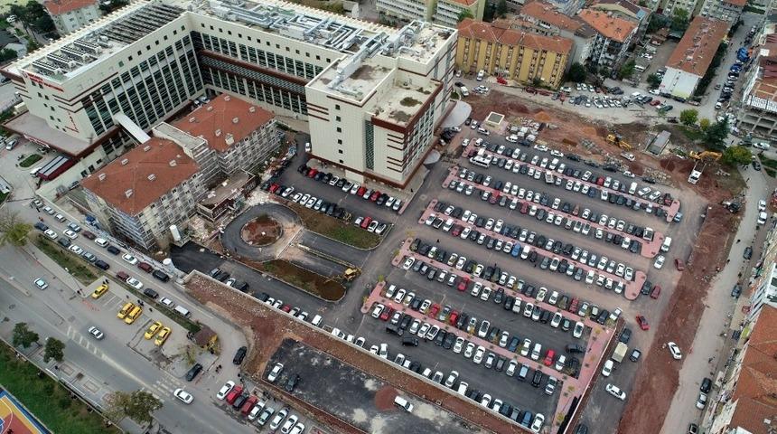 Kocaeli Devlet Hastanesi otoparkına son r&ouml;tuşlar yapılıyor
