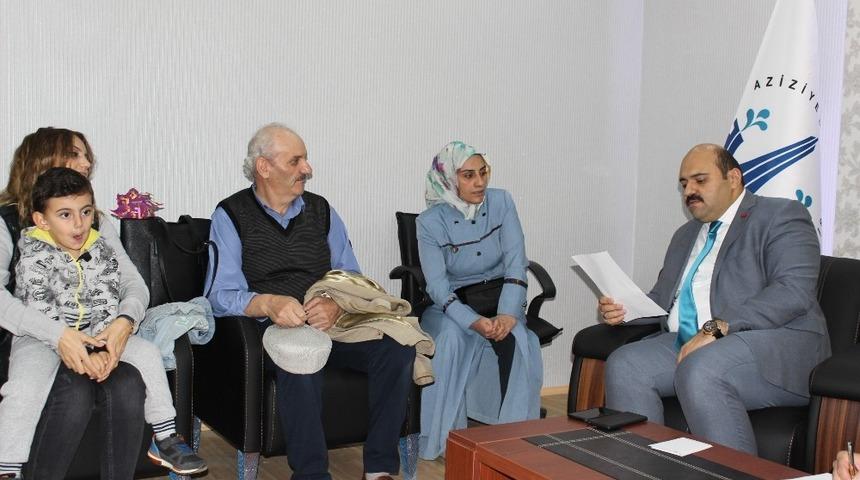 Aziziye&rsquo;de halk g&uuml;n&uuml; toplantısı