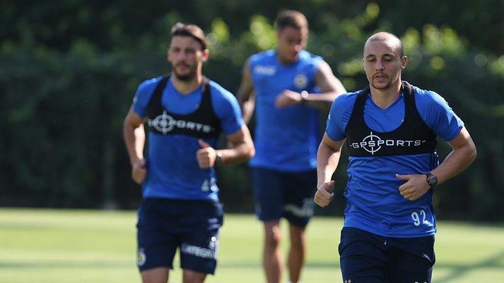 Fenerbahçe'de Nabil Dirar ve Aatıf Chahechouhe ile yollar ayrılıyor G1