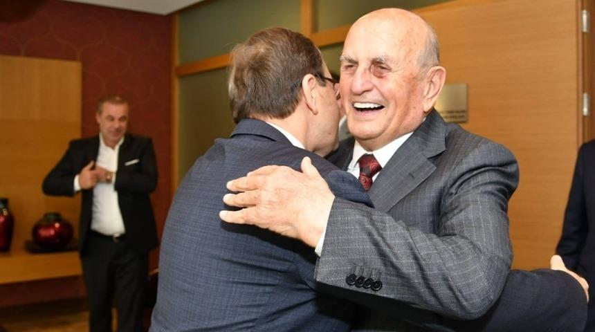 Başkan Şahin: &ldquo;Elimizi taşın altına koyduk"