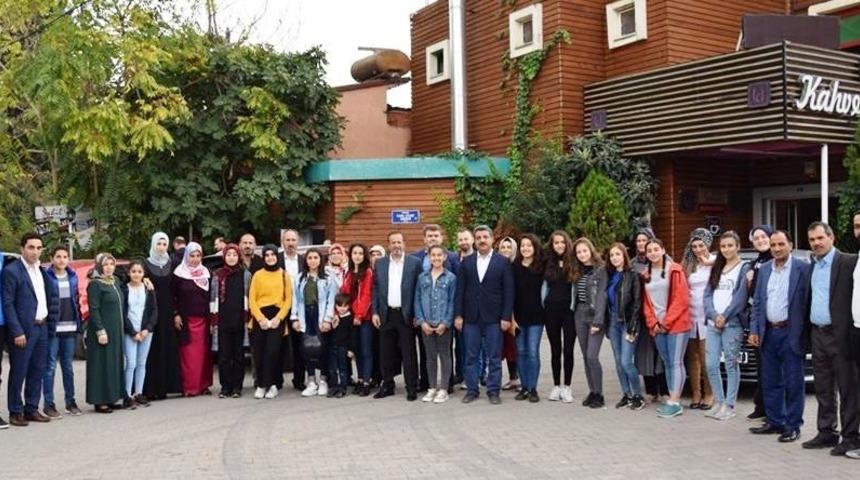 Başkan Toltar, Dilovası&rsquo;nın ilk voleybol takımıyla buluştu