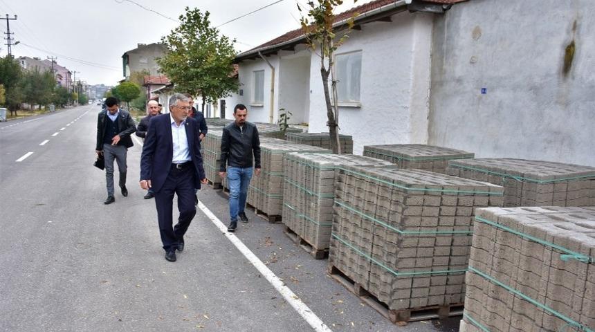İn&ouml;n&uuml;&rsquo;de kilit taş &ccedil;alışmaları merkez mahallelerde devam ediyor