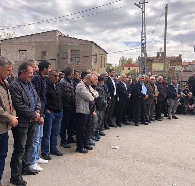 MHP Milletvekili Ersoy, Zekai Gedikbaş’ın cenazesine katıldı