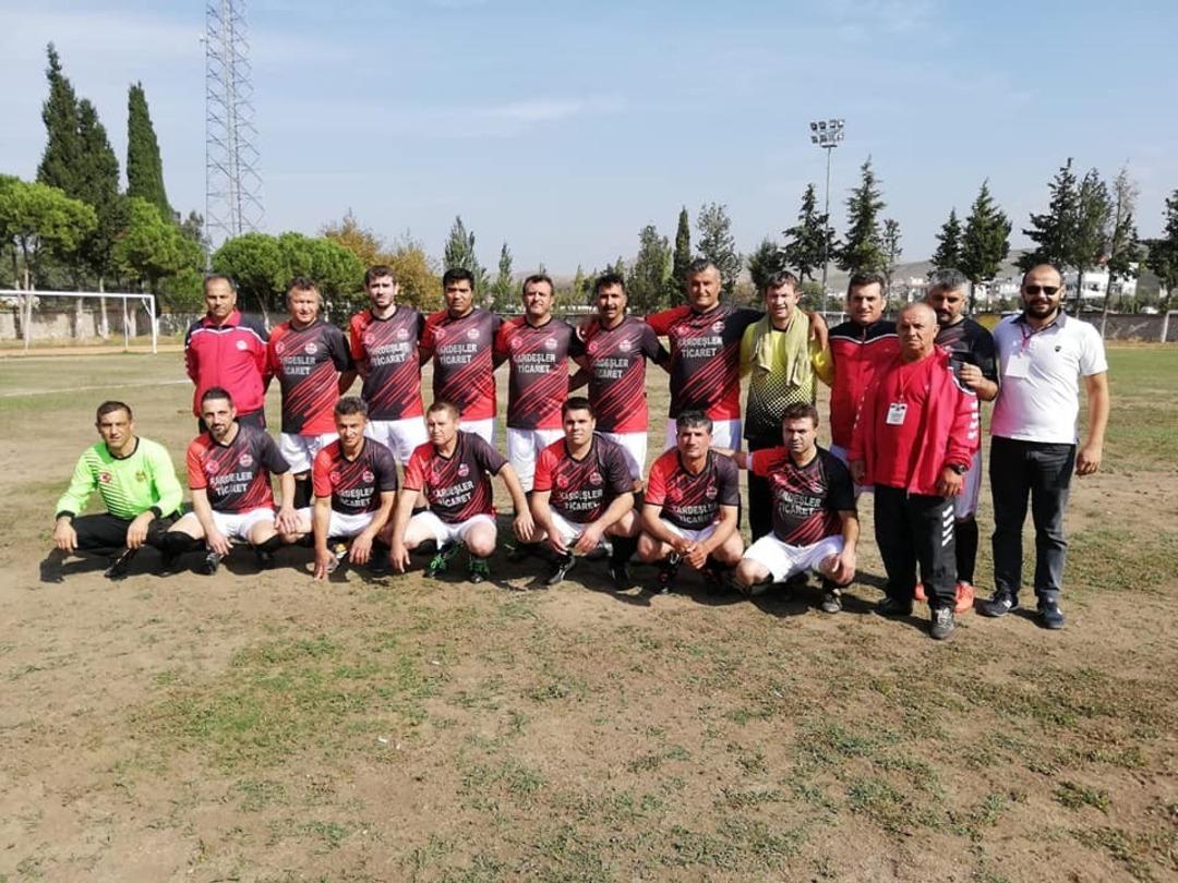 Kula&rsquo;nın iki master takımı da galip