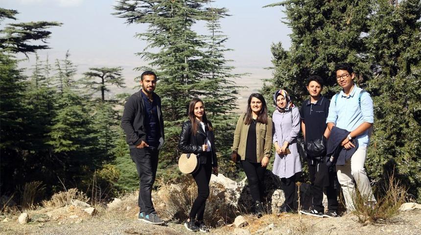 SD&Uuml;&rsquo;l&uuml; kaşifler Şarkikaraağa&ccedil;&rsquo;ta Kızıldağ&rsquo;ı keşfetti