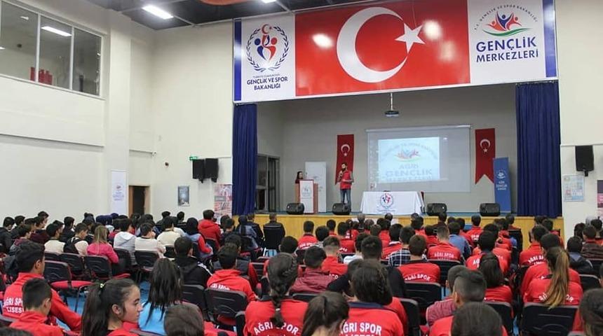 Ağrı&rsquo;da bin 700 kişi &uuml;cretsiz kurslara başvurdu