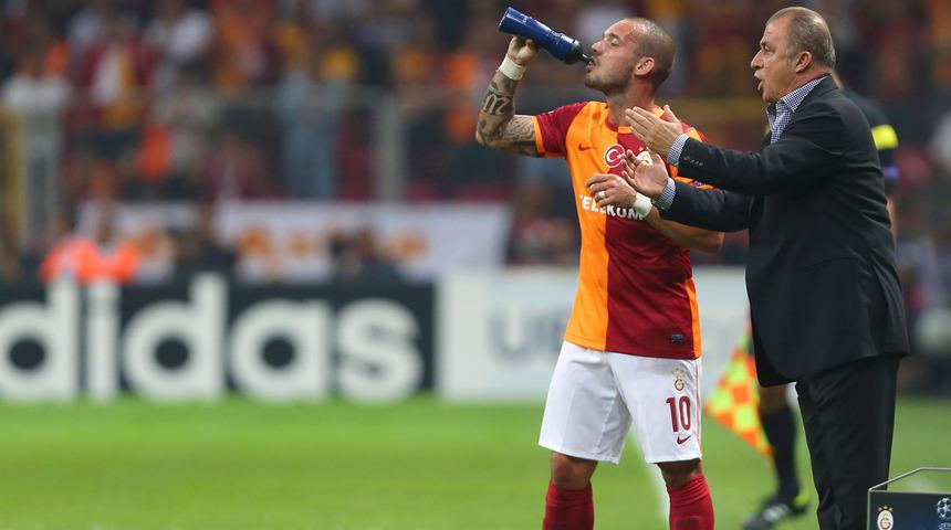 Sneijder: Fatih Terim ile yeniden çalışmak isterim