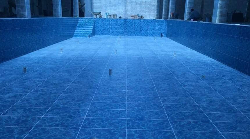 Y&uuml;zme havuzu ve il&ccedil;e giriş kapısında sona gelindi