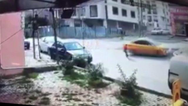 Çocuğu ezmemek için direksiyonu kırınca takla attı