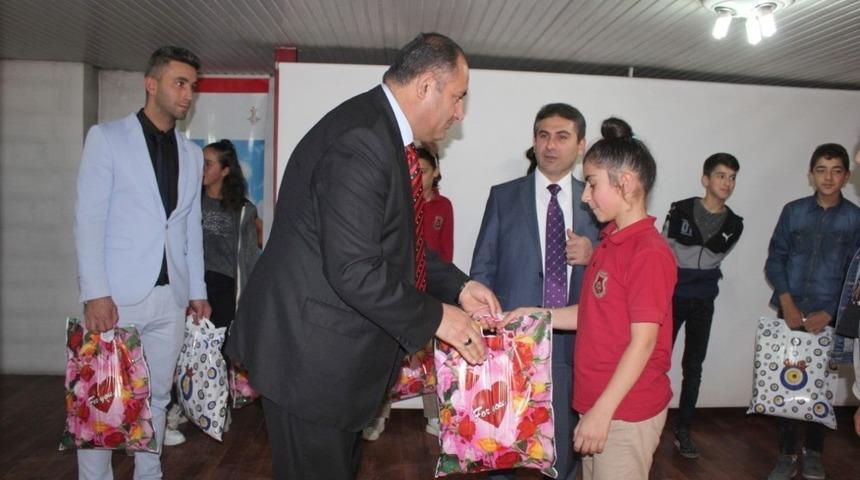 Hakkari&rsquo;de &ldquo;Okul Destek Projesi&rdquo; programı