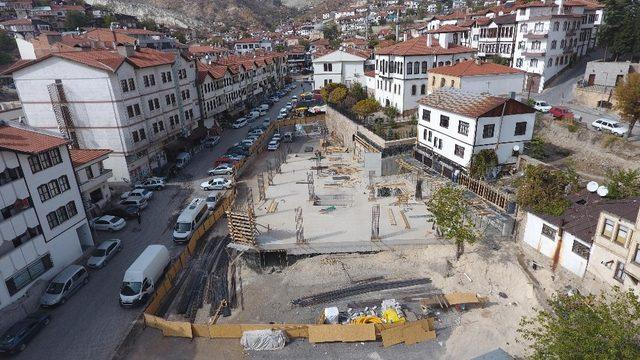 Ankara’da inşaatlar hızla devam ediyor