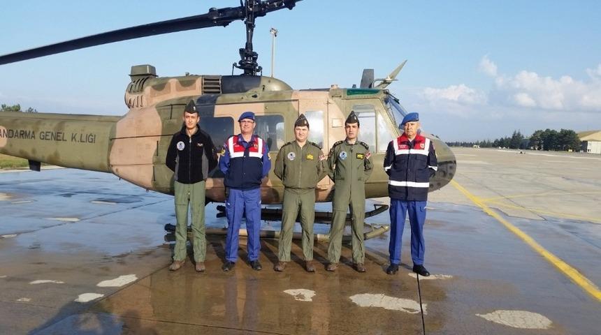 Jandarmanın havadan trafik denetimleri s&uuml;r&uuml;yor