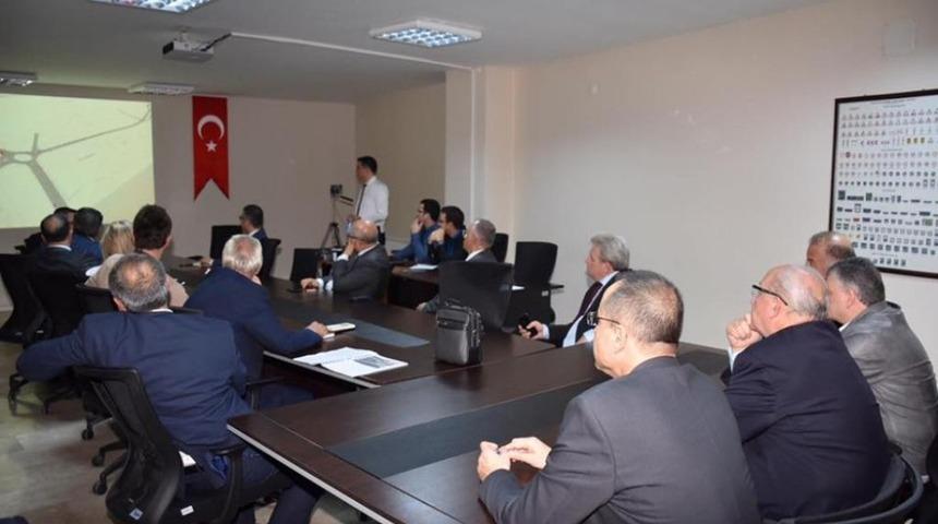 H&uuml;k&uuml;met Caddesi&rsquo;nde trafik &ccedil;ift y&ouml;n olarak d&uuml;zenlenecek