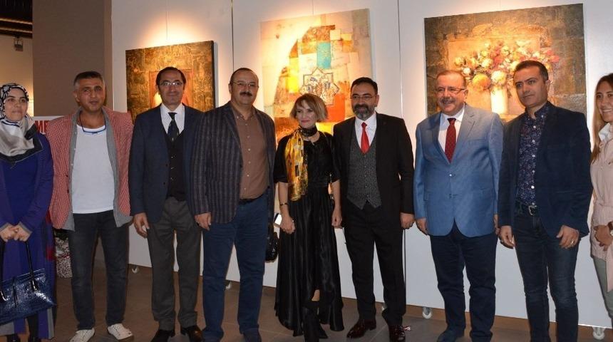&lsquo;Renksaz - Yolcu&rsquo; Resim Sergisi, sanatseverlerle buluştu