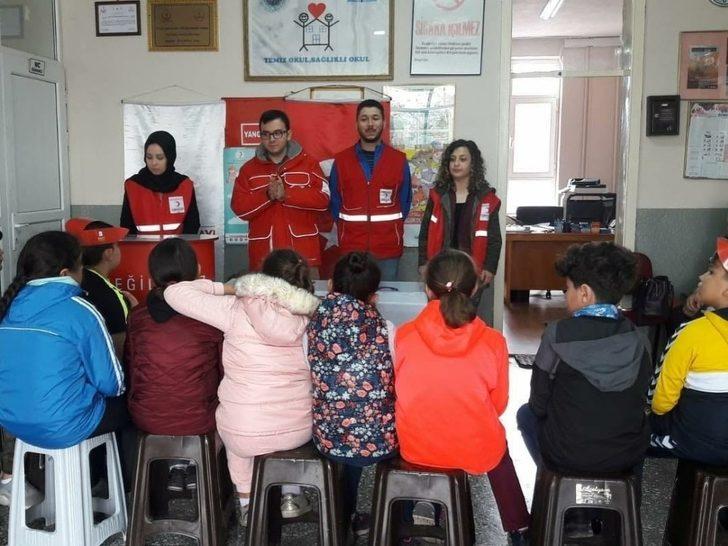 Kızılay’ı öğrencilere tanıttılar G2