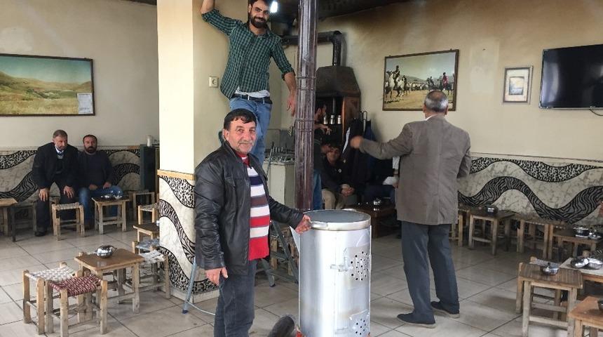 Karlıovada sobalar kuruldu