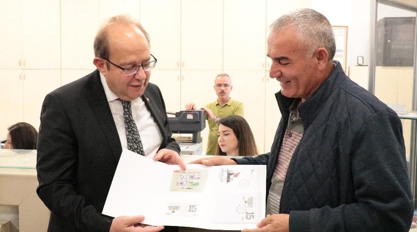 PTT&rsquo;nin 178. yıl m&uuml;şterisi M&uuml;nip Aşkın oldu