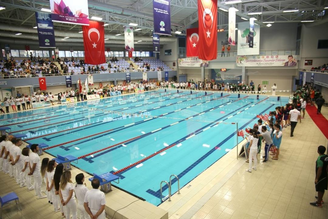 Kula&ccedil;lar 7. kez cumhuriyet coşkusuyla atıldı