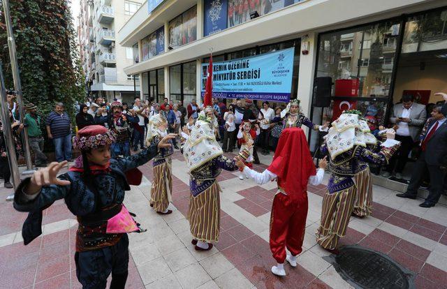 Öğretmen emeklisi çiftten 'Kemik üzerine minyatür' sergisi