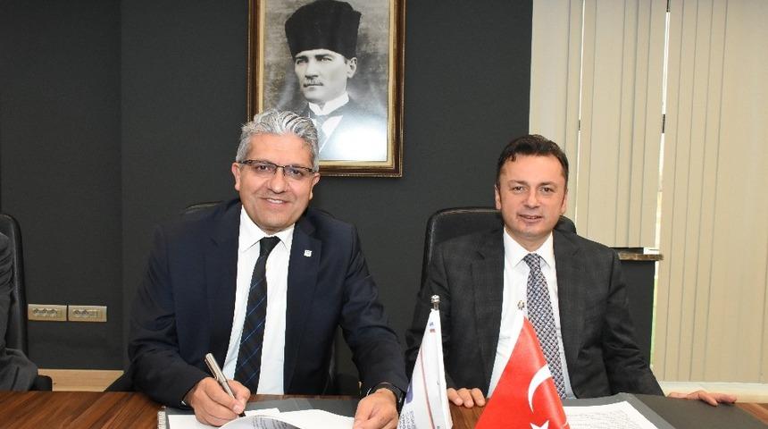 &Uuml;niversite ve sanayi bir arada