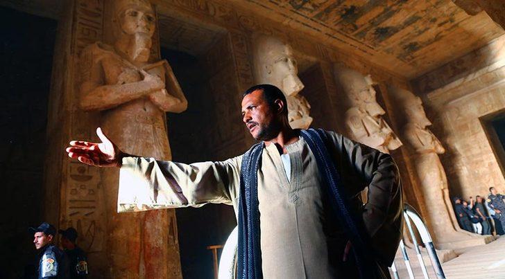  Mısır’da mucizevi doğa olayı: Ramses’in yüzü aydınlandı G1