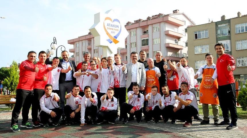 Melek yüzlü milliler Atakum’da