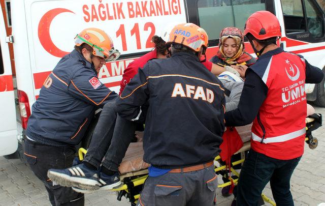 Van'da depremin yıl dönümünde gerçeğini aratmayan tatbikat