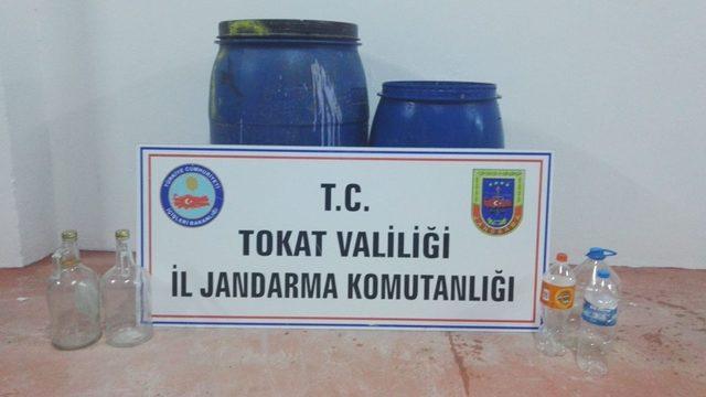 Tokat’ta kaçak rakı ile sigara operasyonu