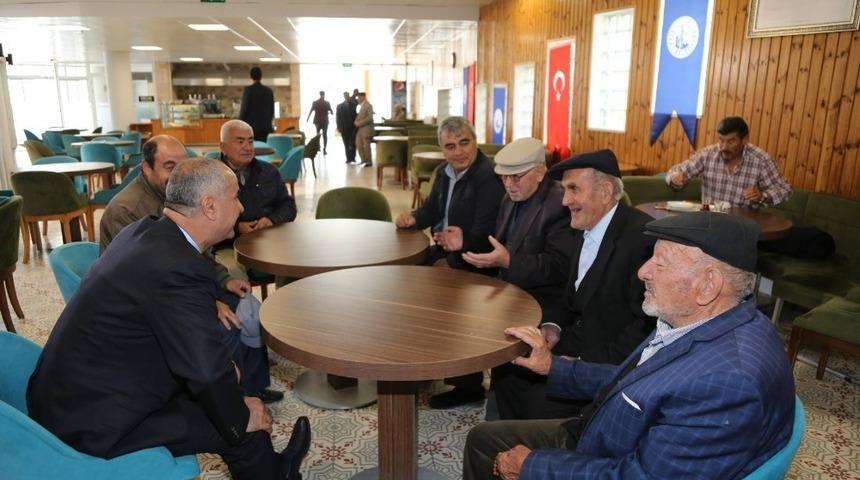 Başkan Aydın, ihtiyarlar heyetiyle buluştu