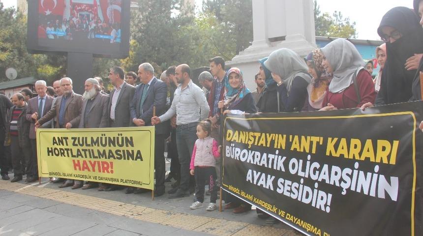 Bing&ouml;l&rsquo;de &ouml;ğrenci andı tepkisi