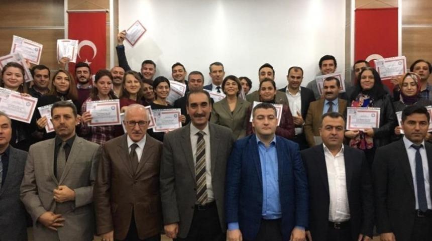 Beyaz bayraklar t&ouml;renle takdim edildi