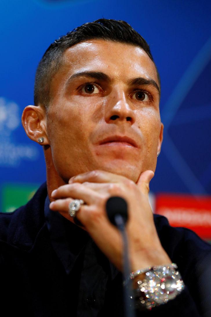 Ronaldo'nun saatinin fiyatı dudak uçuklattı G3