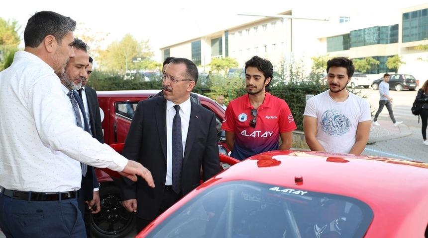 PA&Uuml;, Alatay&rsquo;ın gururunu yaşıyor