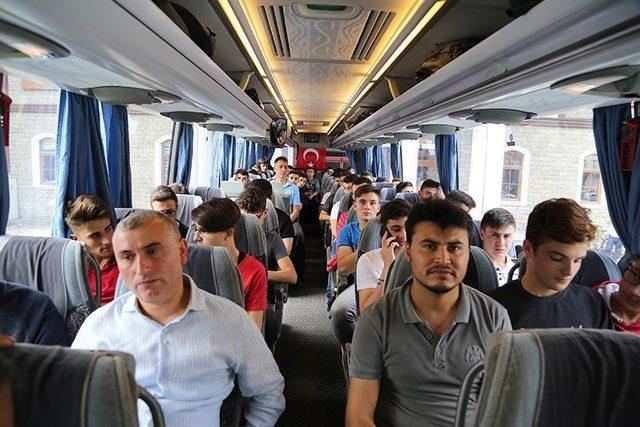 Çayeli Belediyesi başarılı öğrencileri 4. kez Marmaris’e gönderdi