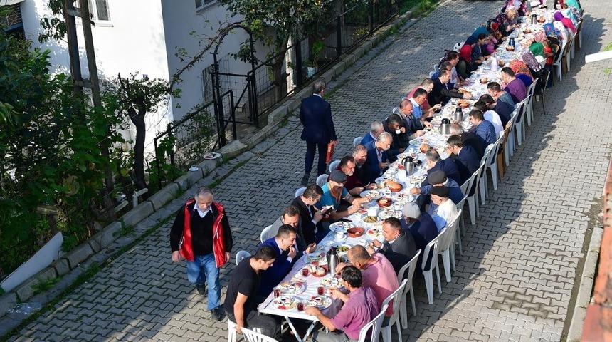 &Uuml;nye&rsquo;de 25 yıllık soruna Başkan &Ccedil;amyar son verdi